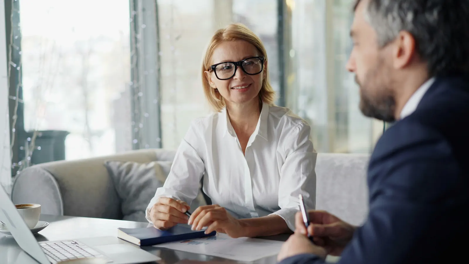 Two managers reviewing the Article 27 GDPR representative appointment for a company outside the EU